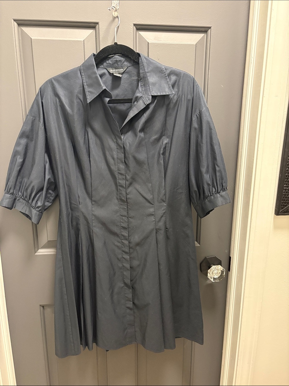 Women’s Navy Short-Sleeve Button-Up Shirtdreas